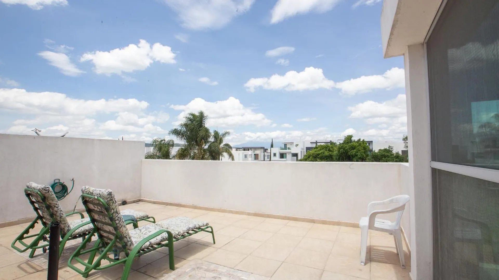Habitacion Con Dos Camas Dobles Y Bano Propio Puebla